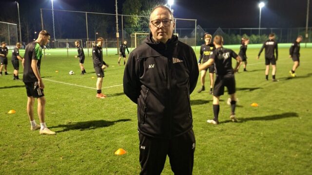 Trainer Anton Verweij nog een jaar door bij Noordhoek